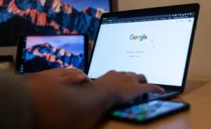 Google starts reducing “unhelpful” content by 40%
